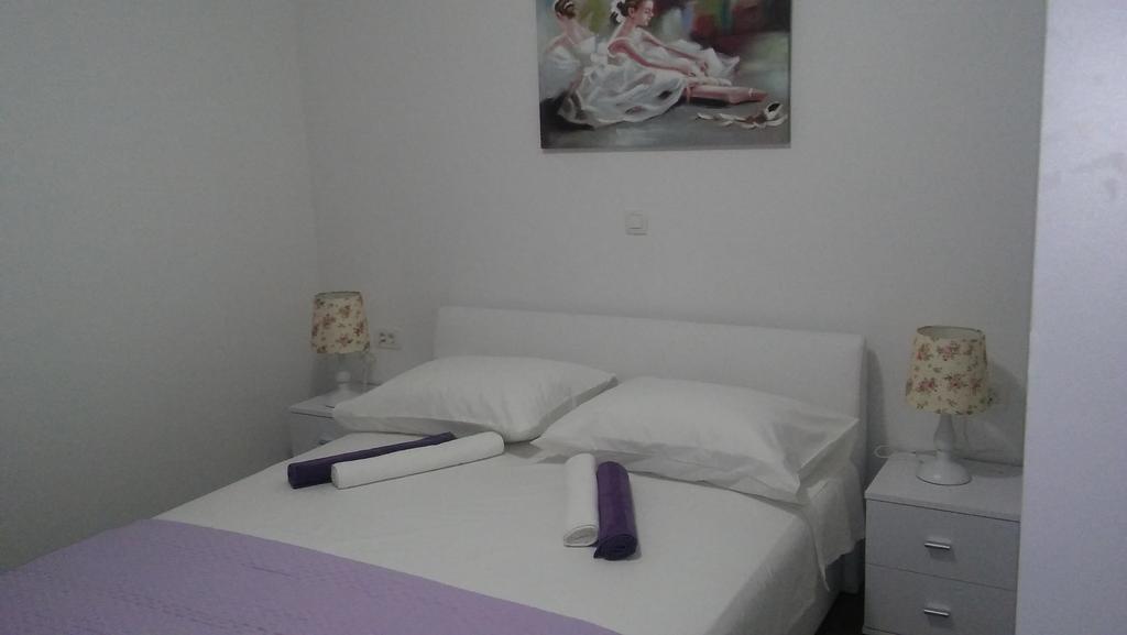 Apartment Vedran Kaštela Екстериор снимка